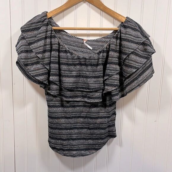 Free People heirloom ruffle top - Picture 1 of 7